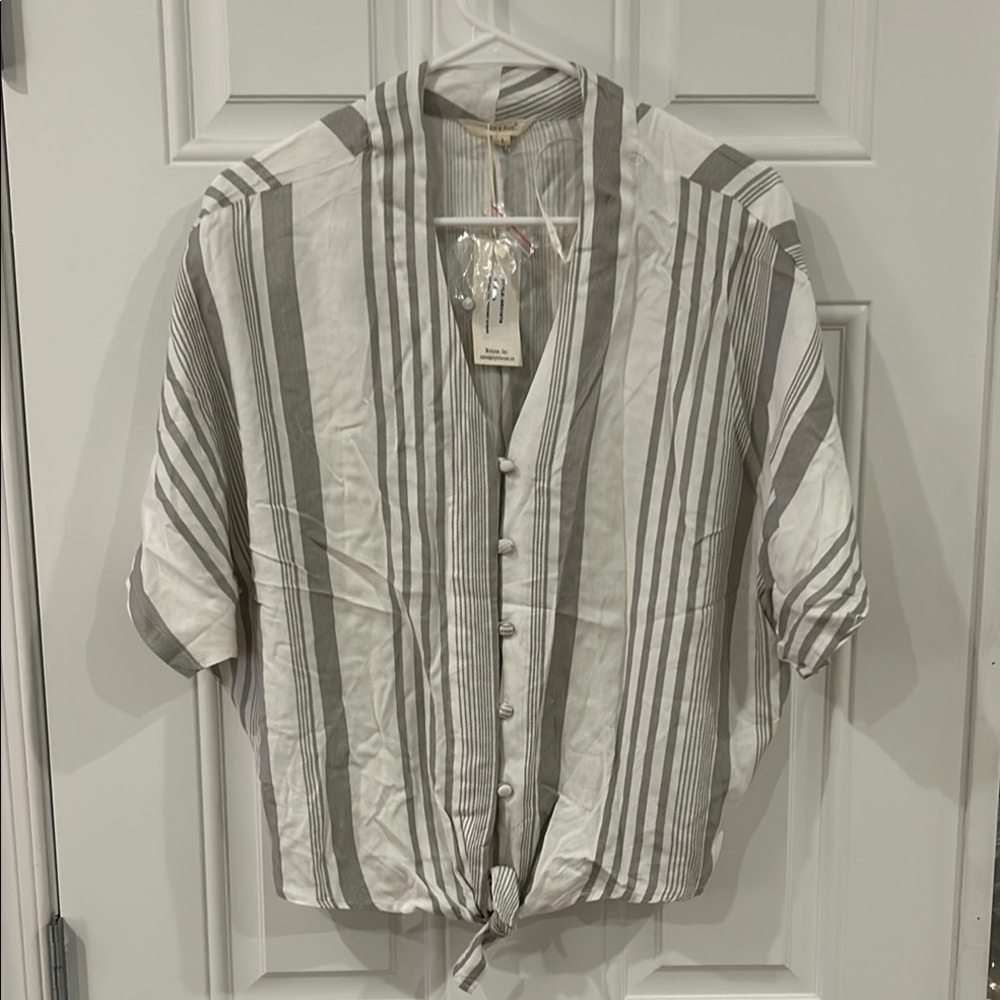 Sim & Sam Striped Gray and White Shirt size large nwt